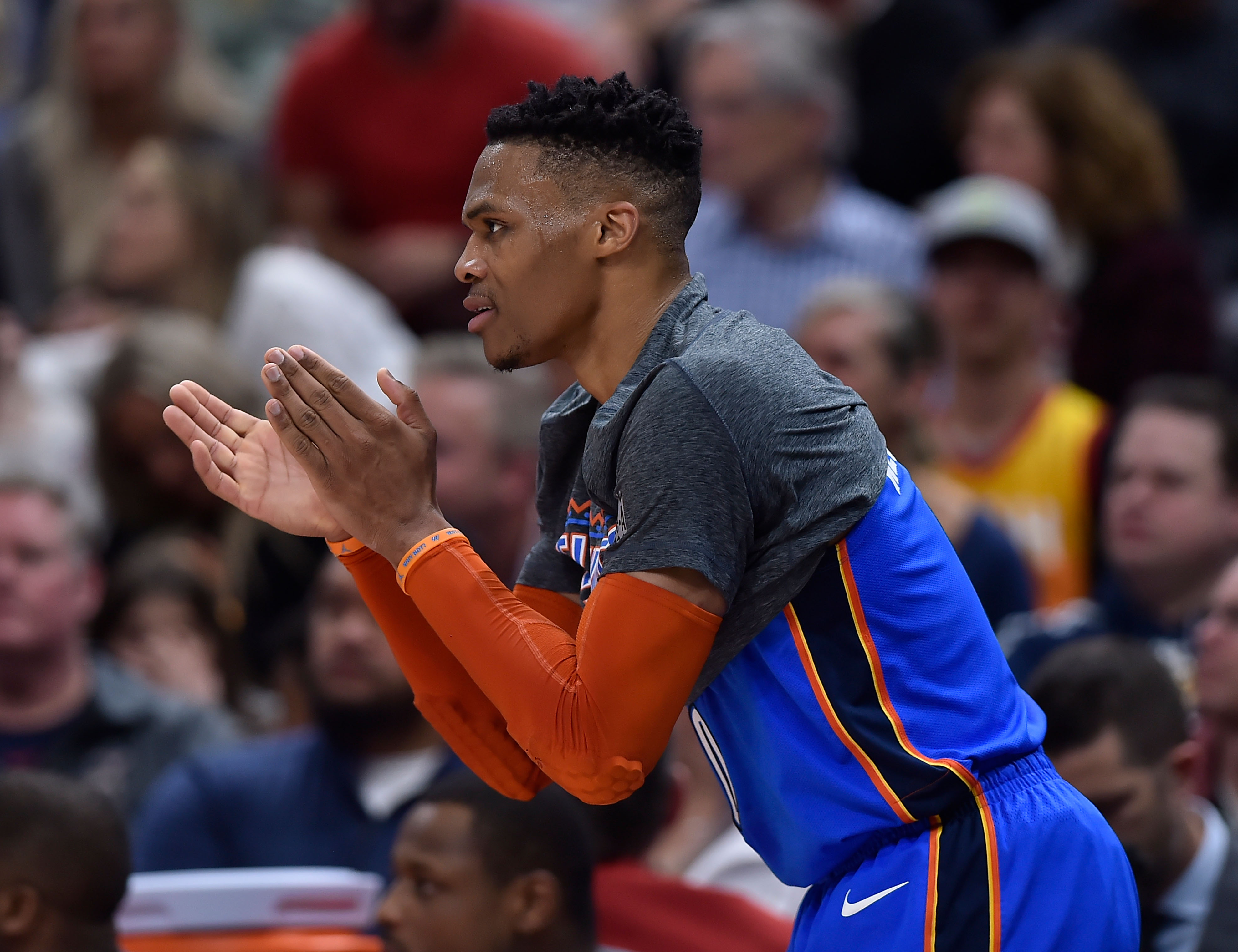 一些球队在 一些球队在